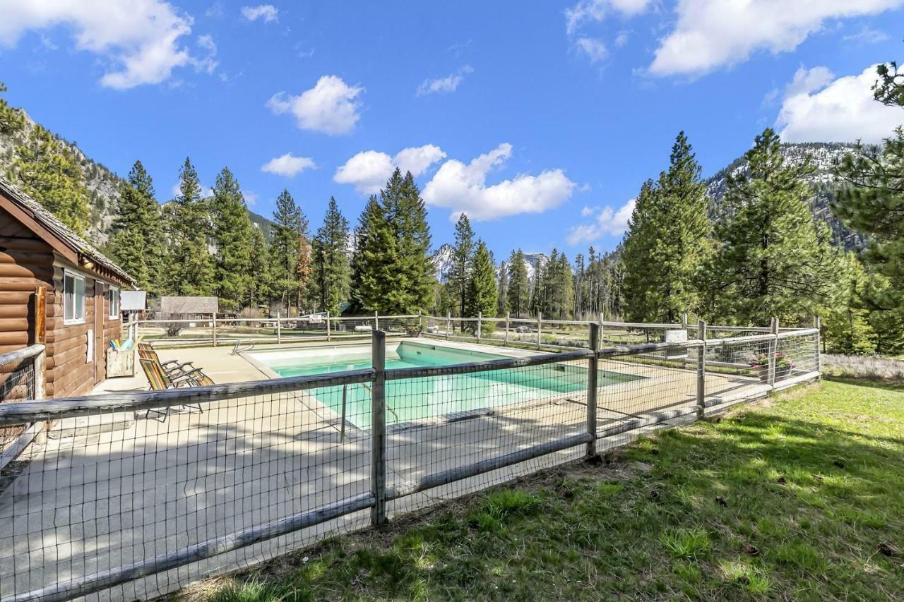 Stanley Sawtooth Lodge מראה חיצוני תמונה