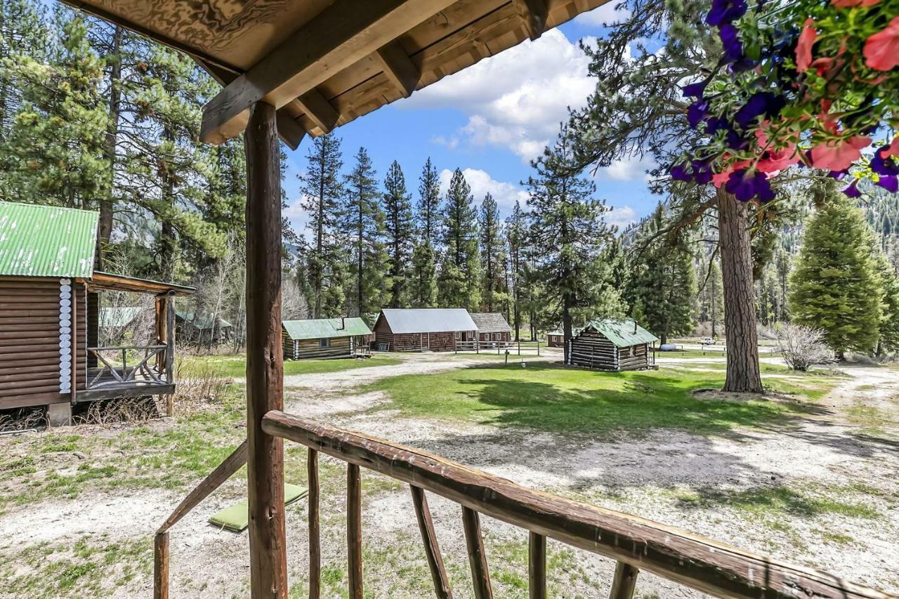 Stanley Sawtooth Lodge מראה חיצוני תמונה